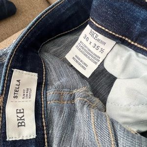 BKE Stella low rise boot cut stretch Color: Favela WORN 1 time comfortable, cute